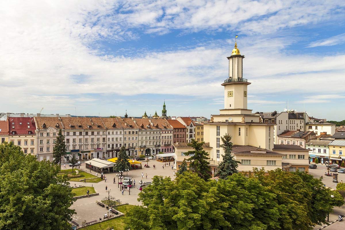 Трансфер Івано-Франківськ
